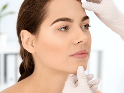 Diagnostic Beauté – L’Analyse Personnalisée de Votre Peau